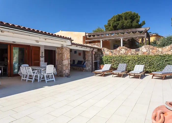 Casa Isabella Con Dependance * Porto San Paolo (Sardinia)