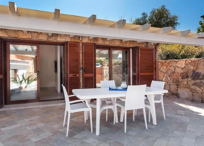 Villa Casa Isabella Con Dependance Porto San Paolo (Sardinia)